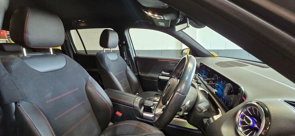 Mercedes-Benz GLB Class Glb 220 D 4Matic Amg Line Premium Black #42