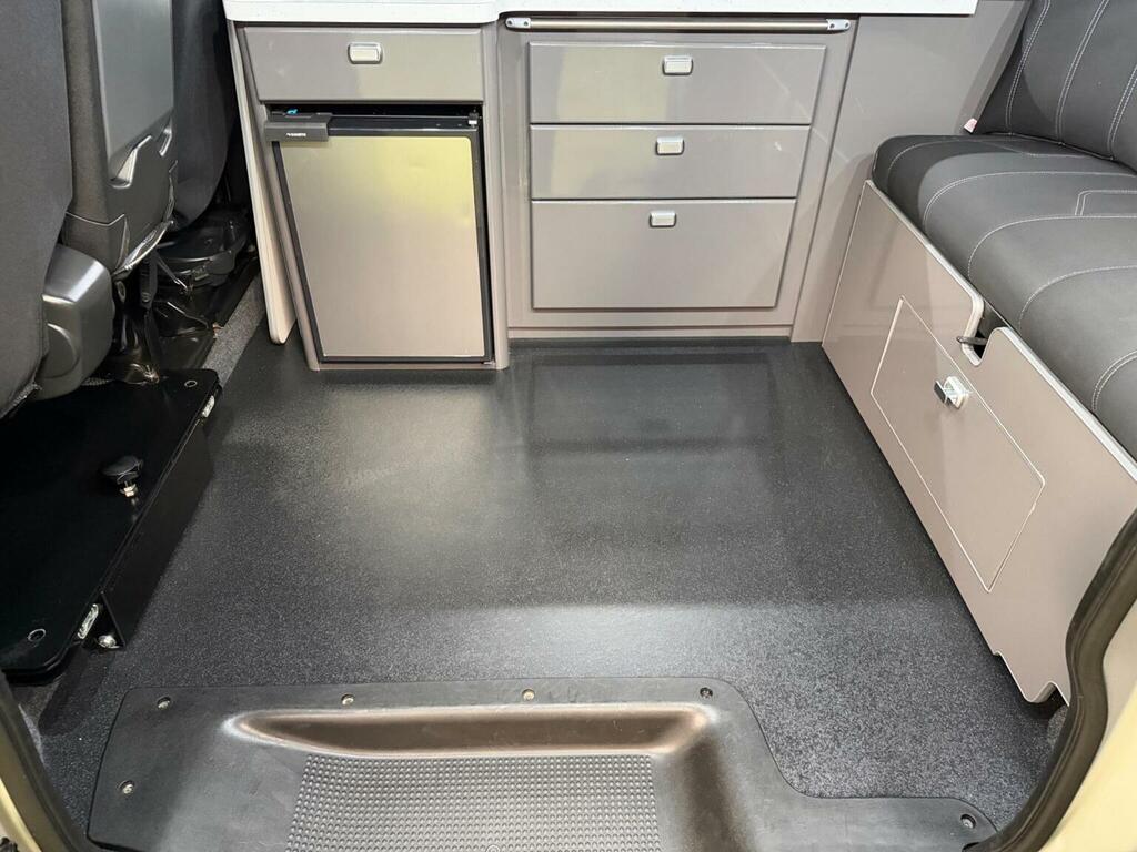 Renault Trafic Sl30 Energy Dci 145 Business Short Wheelbase L1h1 White #11
