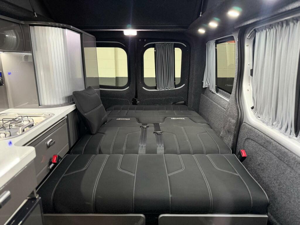 Renault Trafic Campervan 201919 Silver #3
