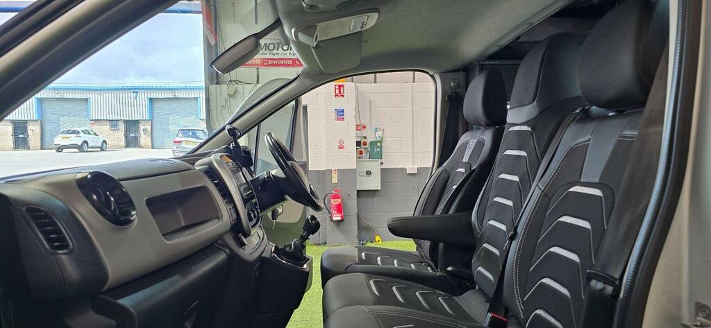 Renault Trafic Sl30 Energy Dci 145 Business Short Wheelbase L1h1 White #39
