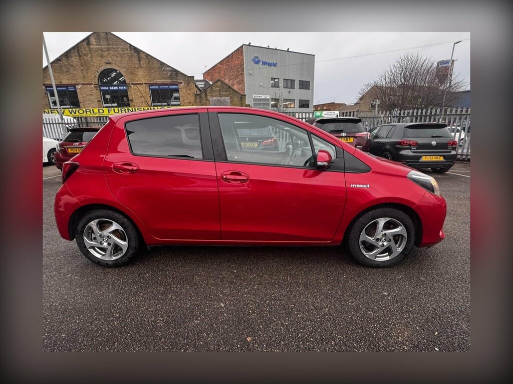 Toyota Yaris 1.5 Vvt-h Icon Hatchback Hybrid E-cvt E SL66LBZ Red #6