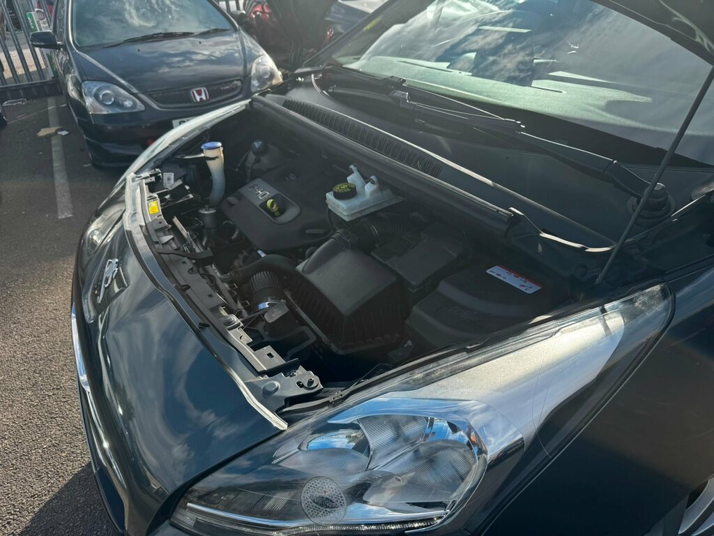 Peugeot 5008 Hdi Allure Black #23