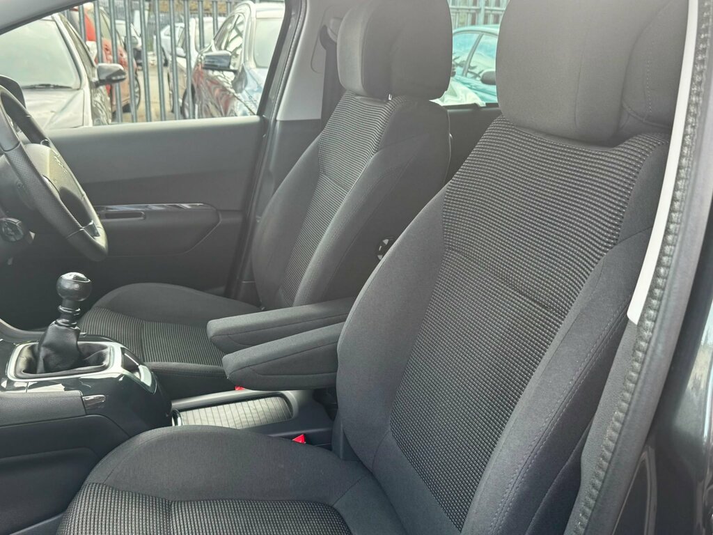 Peugeot 5008 Hdi Allure Black #42