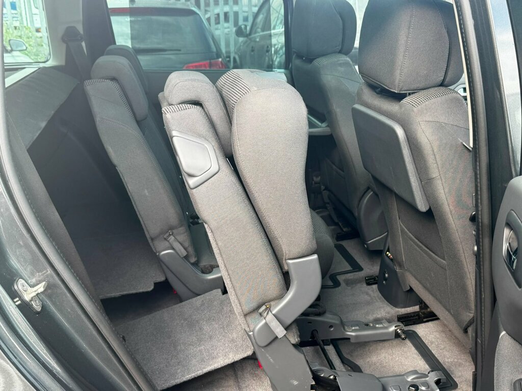 Peugeot 5008 Hdi Allure Black #13