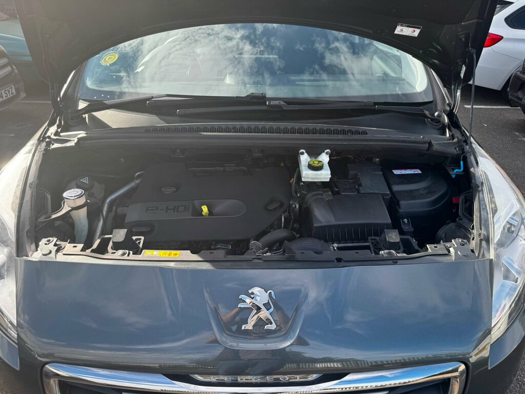 Peugeot 5008 Hdi Allure Black #27