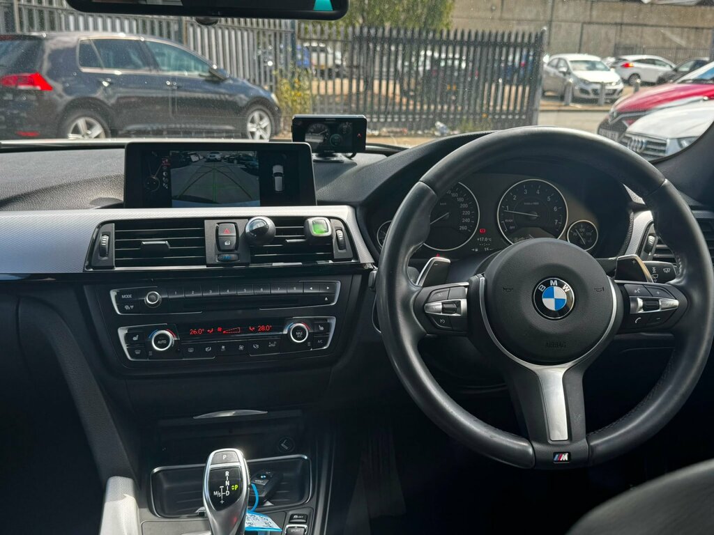 BMW 3 Series Saloon 2.0 320D Sport Saloon 2014 Red #42