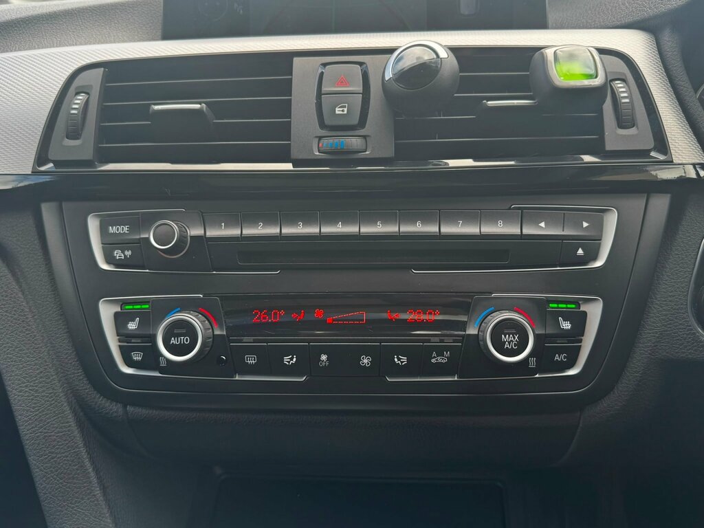 BMW 3 Series Saloon 2.0 320D Sport Saloon 2014 Red #63