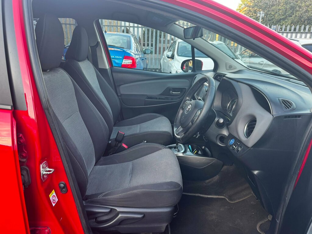 Toyota Yaris 1.33 Vvt-i Icon Red #16