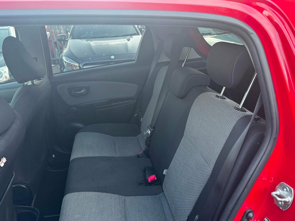 Toyota Yaris 1.33 Vvt-i Icon Red #35