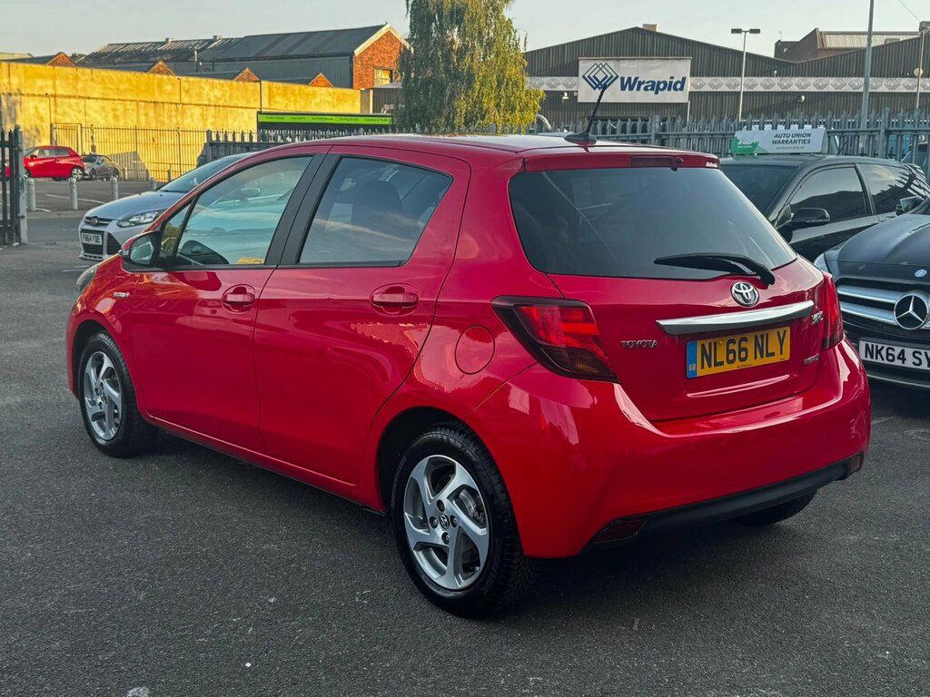 Toyota Yaris 1.33 Vvt-i Icon Red #8
