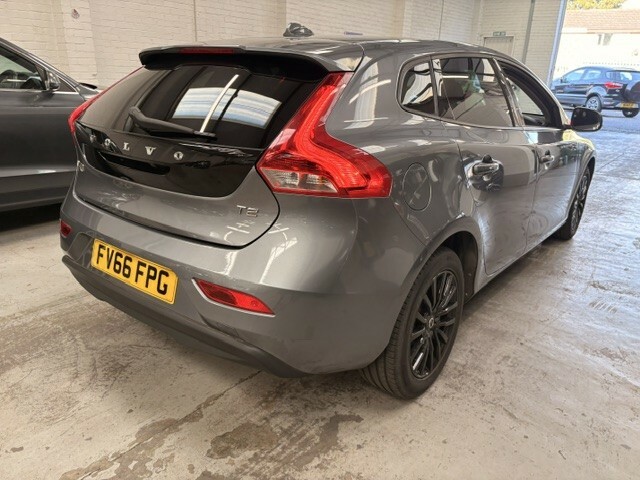 Volvo V40 2.0 Momentum T2 Grey #4