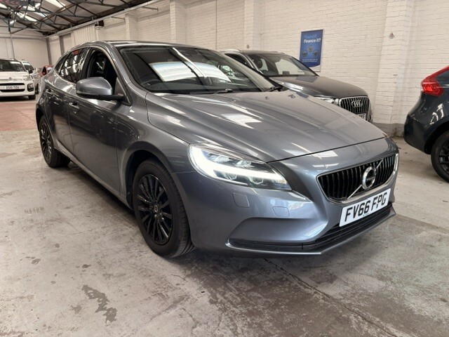 Volvo V40 2.0 Momentum T2 Grey