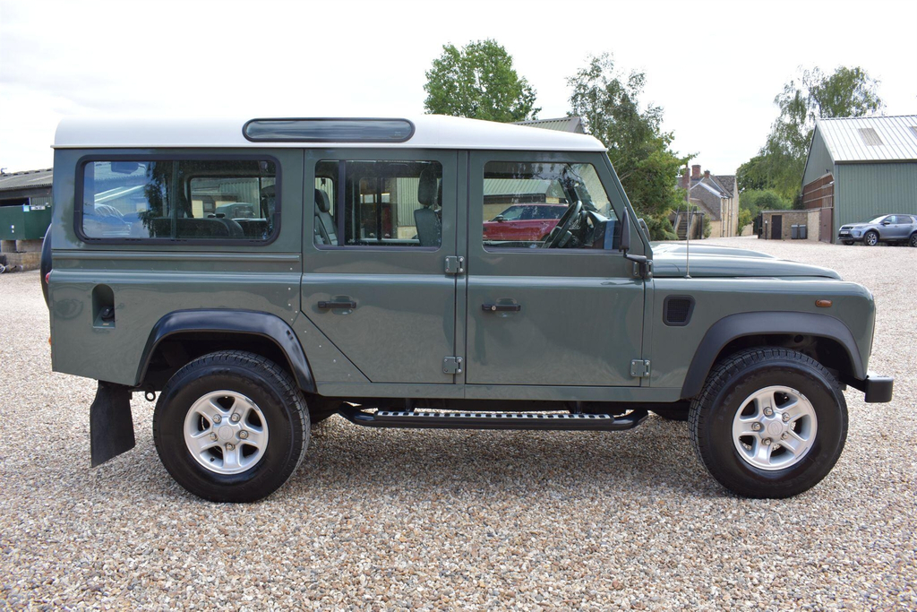 Land Rover Defender 110 2.2 Tdci Station Wagon Double Cab Manua #3