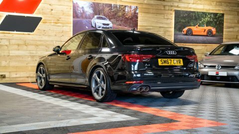 Audi A4 2018 67 3.0 Black #4