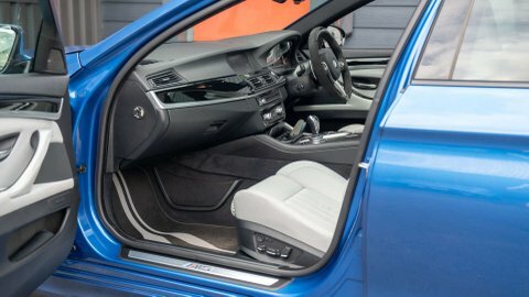 BMW M5 2013 13 4.4 Blue #6