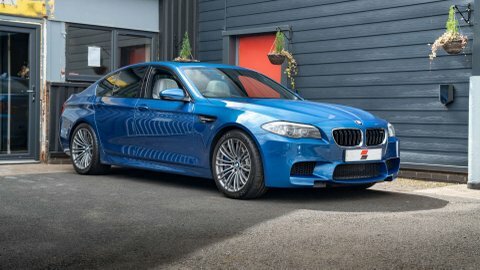 BMW M5 2013 13 4.4 Blue