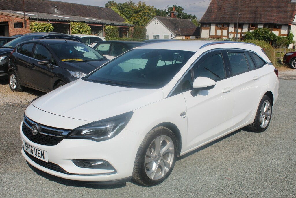 Vauxhall Astra 1.6 Cdti Sri White #3
