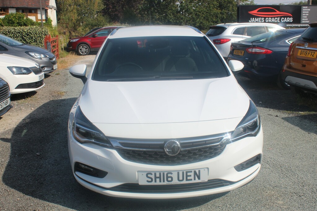 Vauxhall Astra 1.6 Cdti Sri White #2