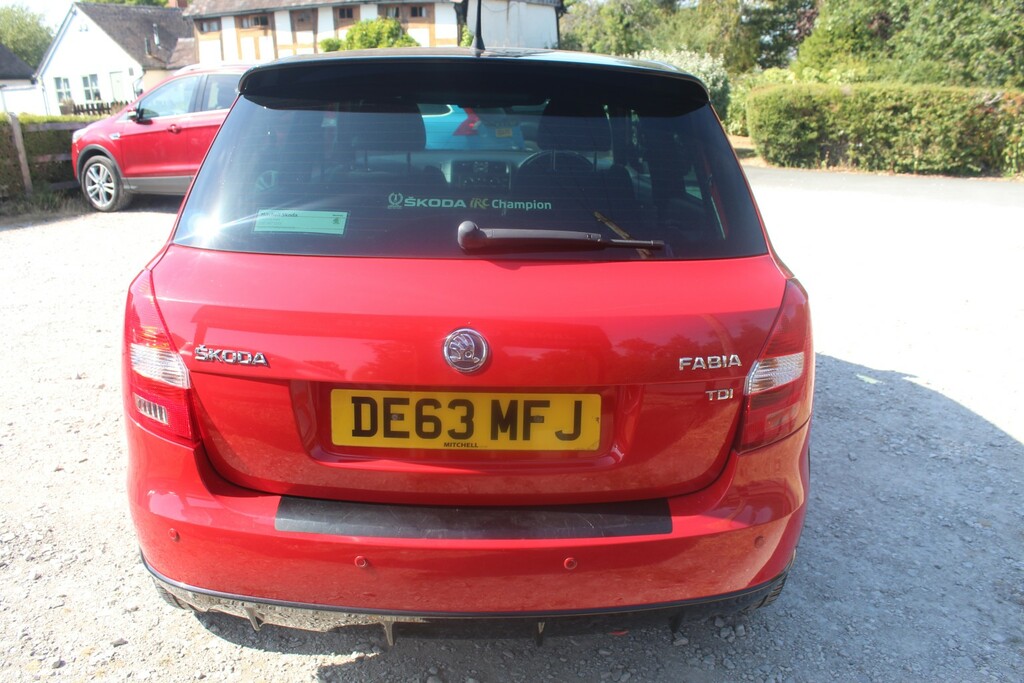 Skoda Fabia 1.6 Tdi Monte Carlo Red #6