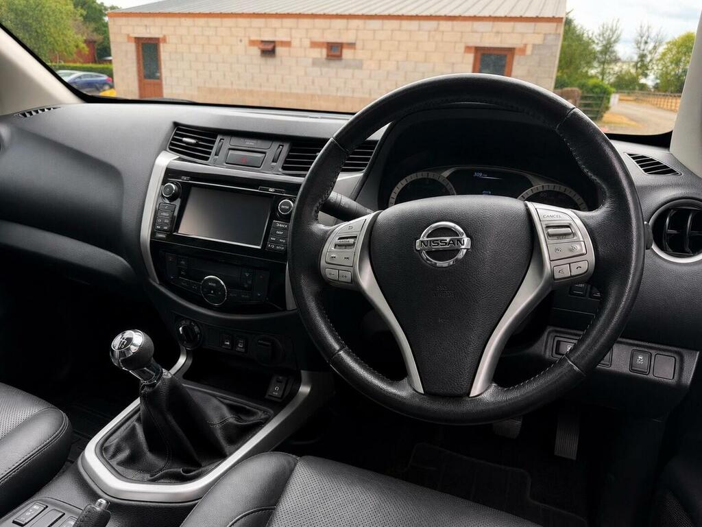 Nissan Navara 2.3 Dci Tekna 4Wd Euro 6 Ss Black #3