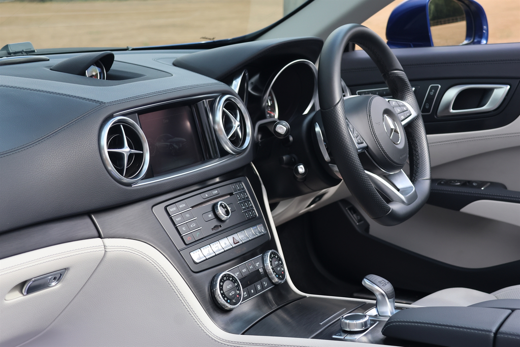 Mercedes-Benz SL Class 400 Amg Line Premium Blue #20