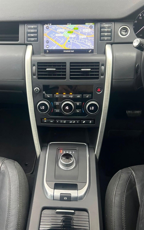 Land Rover Discovery Sport Se Tech Black #38