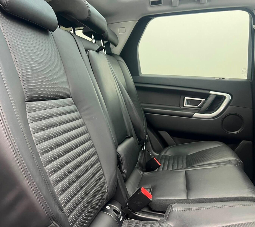 Land Rover Discovery Sport Se Tech Black #25