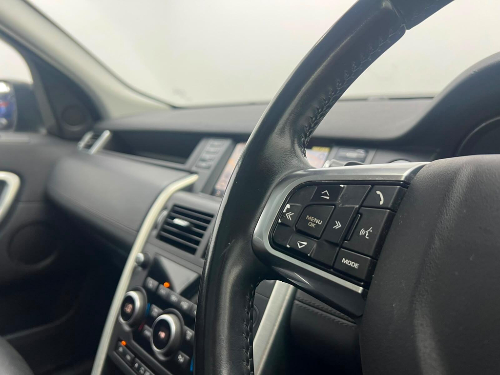 Land Rover Discovery Sport Se Tech Black #21