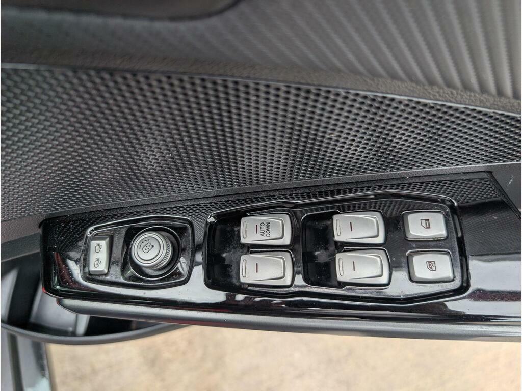 SsangYong Tivoli XLV . Silver #28