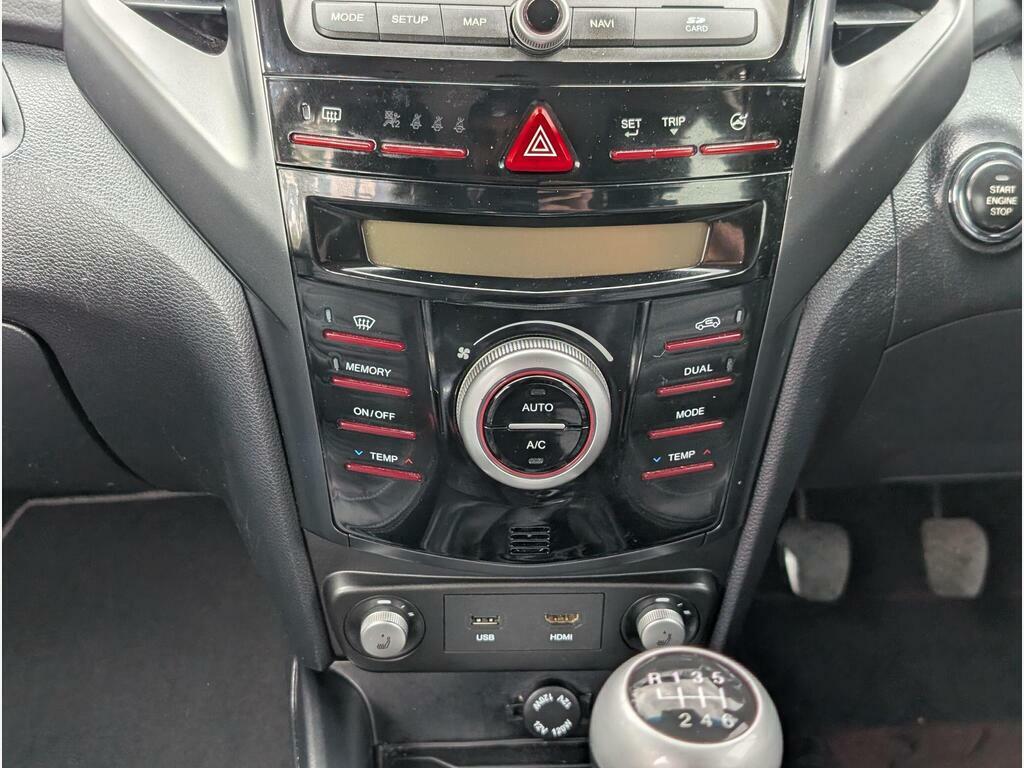 SsangYong Tivoli XLV . Silver #29