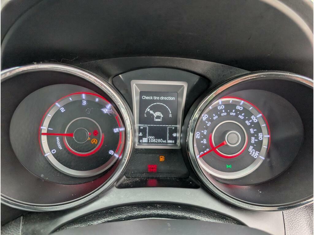 SsangYong Tivoli XLV . Silver #27