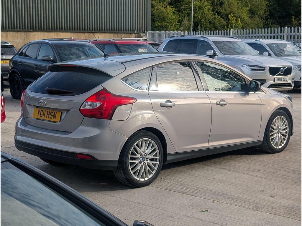 Ford Focus Estate 1.6 Tdci Zetec Euro 5 Ss 201161 Black #4