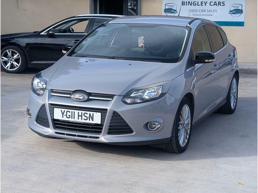 Ford Focus Estate 1.6 Tdci Zetec Euro 5 Ss 201161 Black #1