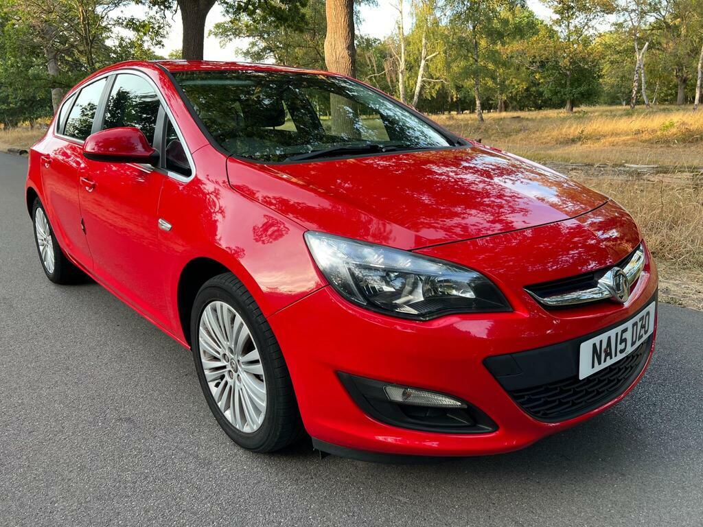 Vauxhall Astra 1.6I Design Sports Tourer Estate #1