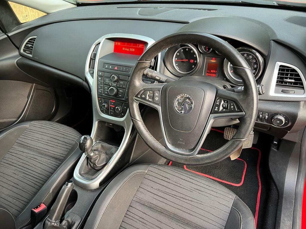 Vauxhall Astra 1.6I Design Sports Tourer Estate #9