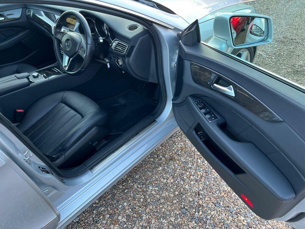 Mercedes-Benz CLS 3.0 Cls350 Cdi V6 Blueefficiency Amg Sport Shootin #11