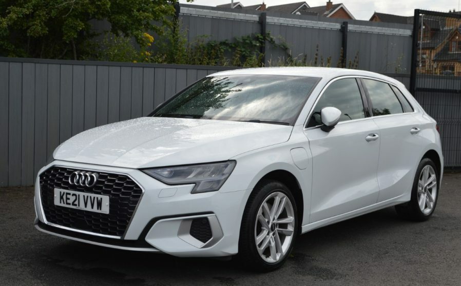Audi A3 1.4 Tfsie 40 Sport Sportback S Tronic White #2