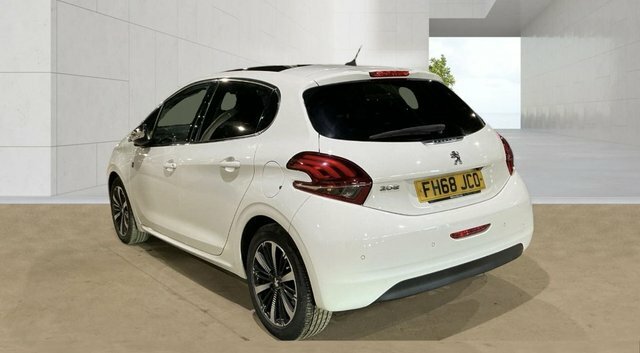 Peugeot 208 1.2 Puretech Tech Edition Hatchback Man White #4