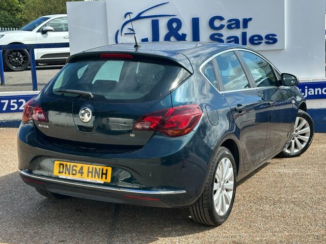 Vauxhall Astra 1.6 16V Elite Hatchback Euro 5 Green #4