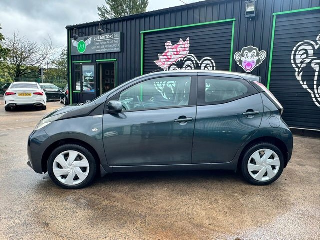 Toyota Aygo Vvt-i X-play Hatchback Grey #2