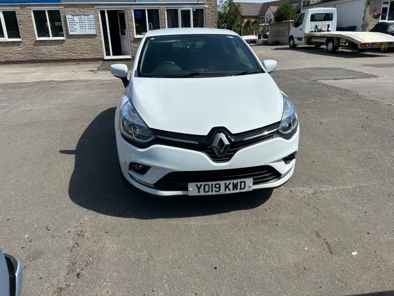 Renault Clio Clio Iconic Tce White #2
