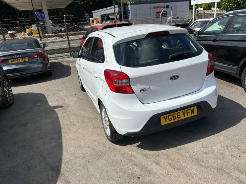 Ford KA+ Ka Zetec White #4