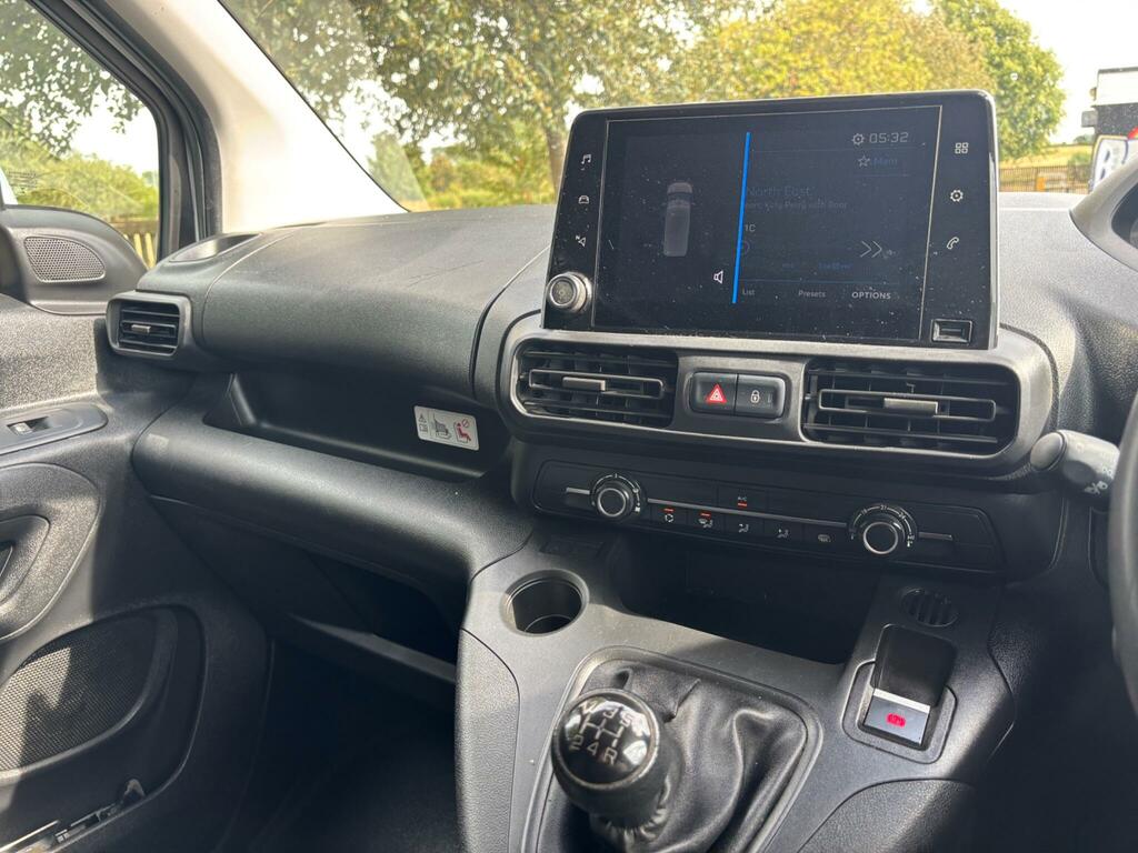 Peugeot Partner 1.5 Bluehdi 650 Professional Standard Panel Van Sw White #13