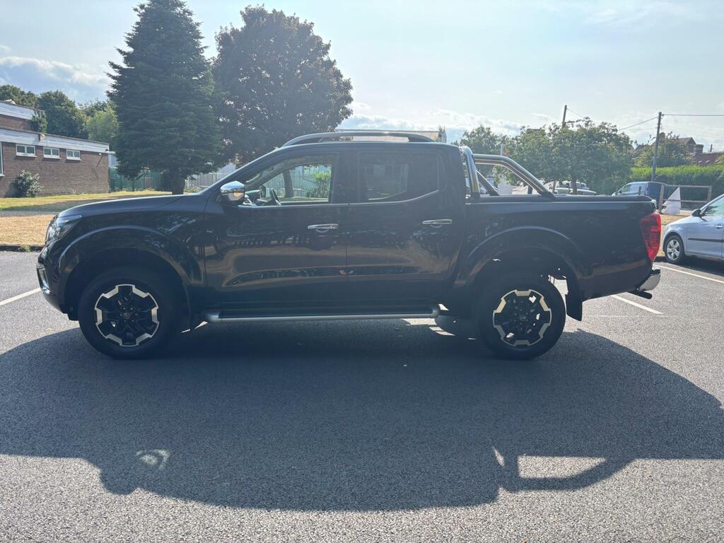 Nissan Navara 2.3 Dci Tekna 4Wd Euro 6 Black #2