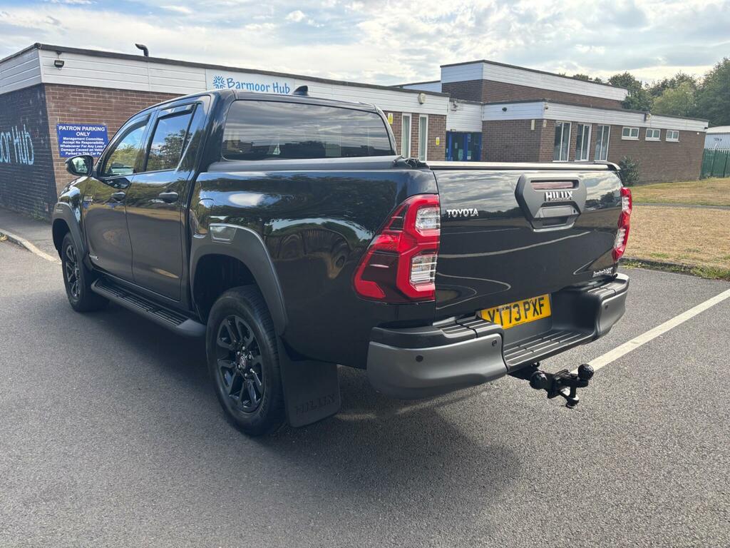 Toyota HILUX 2.8 D-4d Invincible X 4Wd Euro 6 Ss Black #5