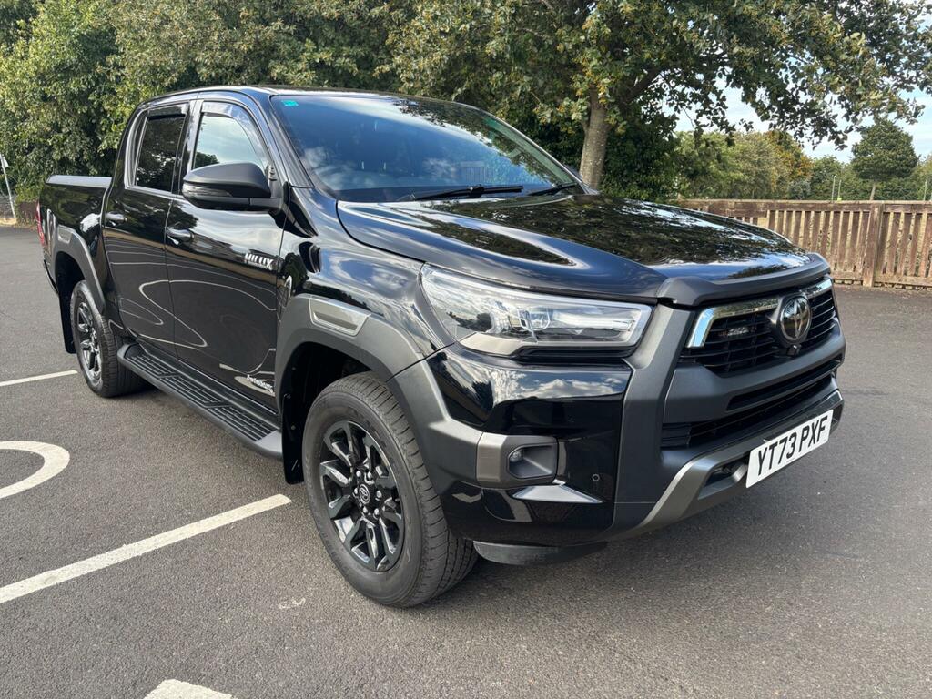 Toyota HILUX 2.8 D-4d Invincible X 4Wd Euro 6 Ss Black
