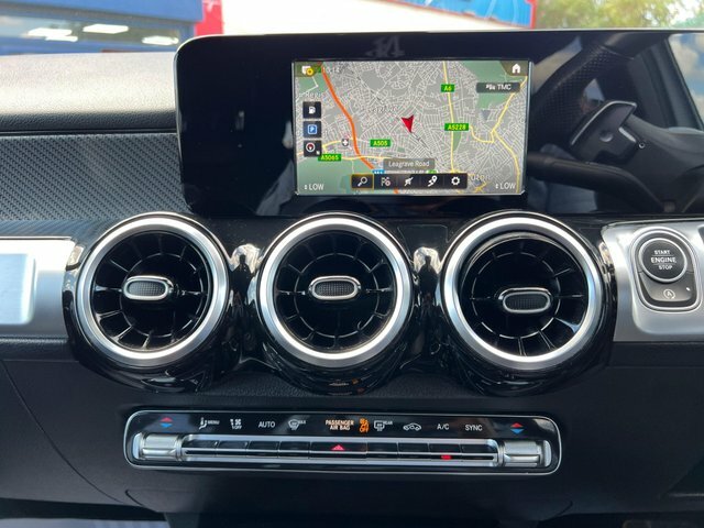 Mercedes-Benz GLB Class 2021 1.3 Glb200 Amg Line 7G-dct Euro 6 Ss White #6