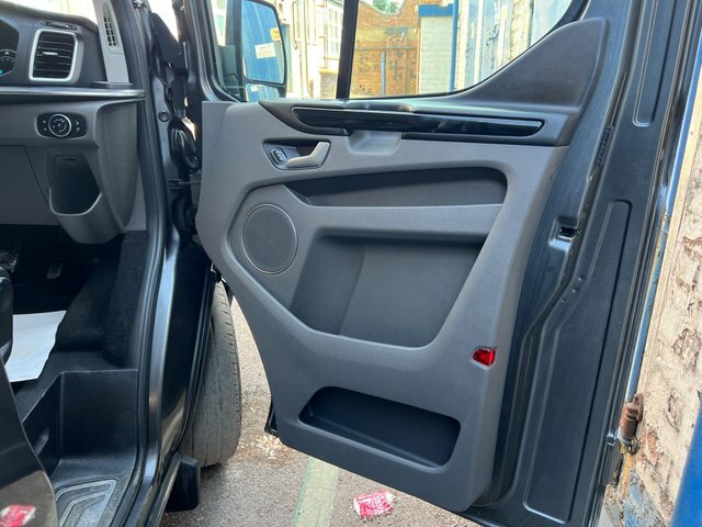 Ford Tourneo Custom 2.0 Ecoblue 130Ps Low Roof 9 Seater Standard Roof Black #52
