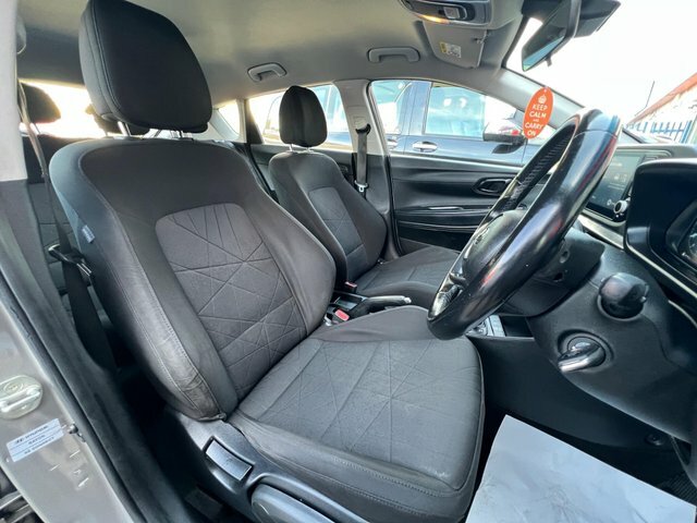 Hyundai Bayon 2023 1.0 T-gdi Mhev Se Connect Dct Euro 6 Ss Brown #4