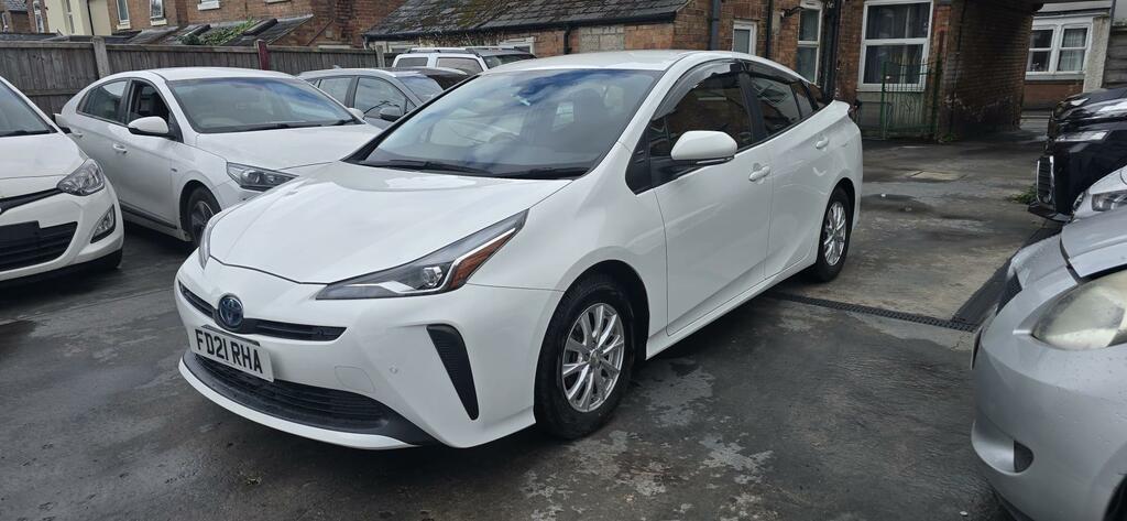 Toyota Prius Hybrid FD21RHA White #4